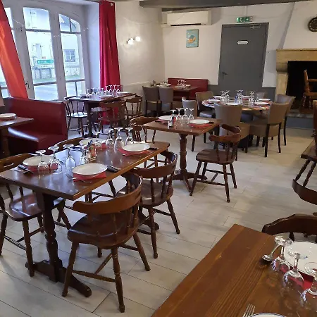 Les 3 Pigeons Hotel